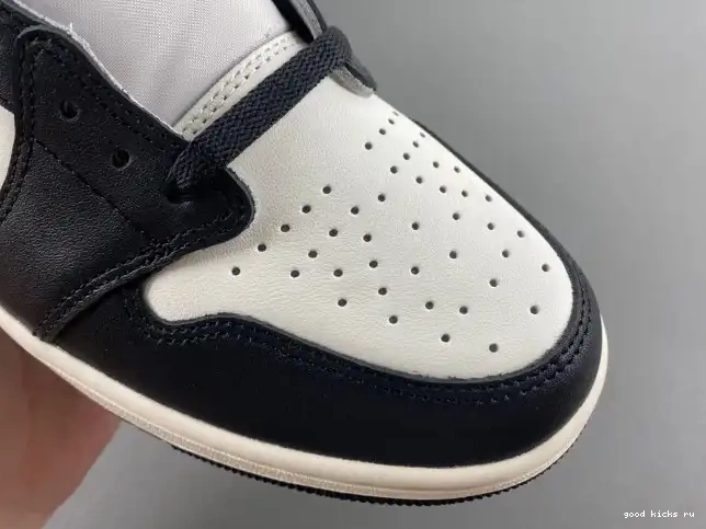 CZ0790-102 Mocha OG 1 Low Air Jordan 0523
